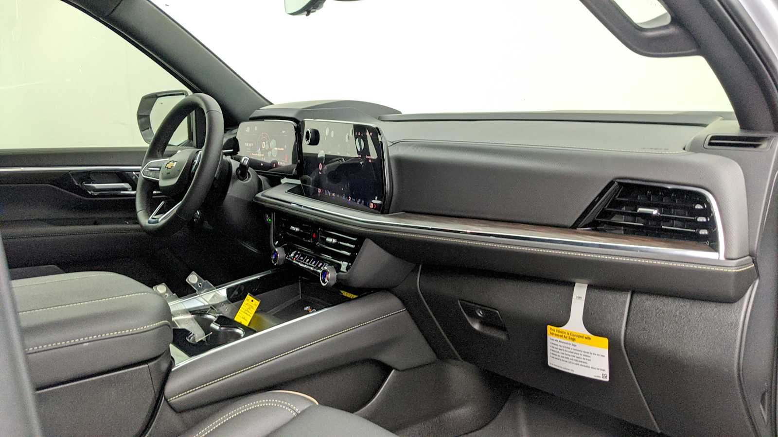 2026 Chevrolet Suburban Premier Polar White Tricoat at Crews Chevrolet