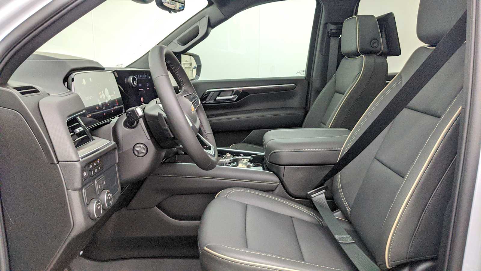 2026 Chevrolet Suburban Premier Polar White Tricoat at Crews Chevrolet