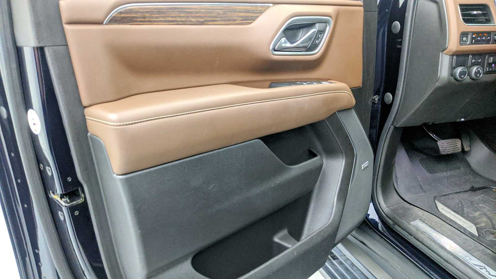 2021 Chevrolet Tahoe High Country Midnight Blue Metallic at Crews Chevrolet