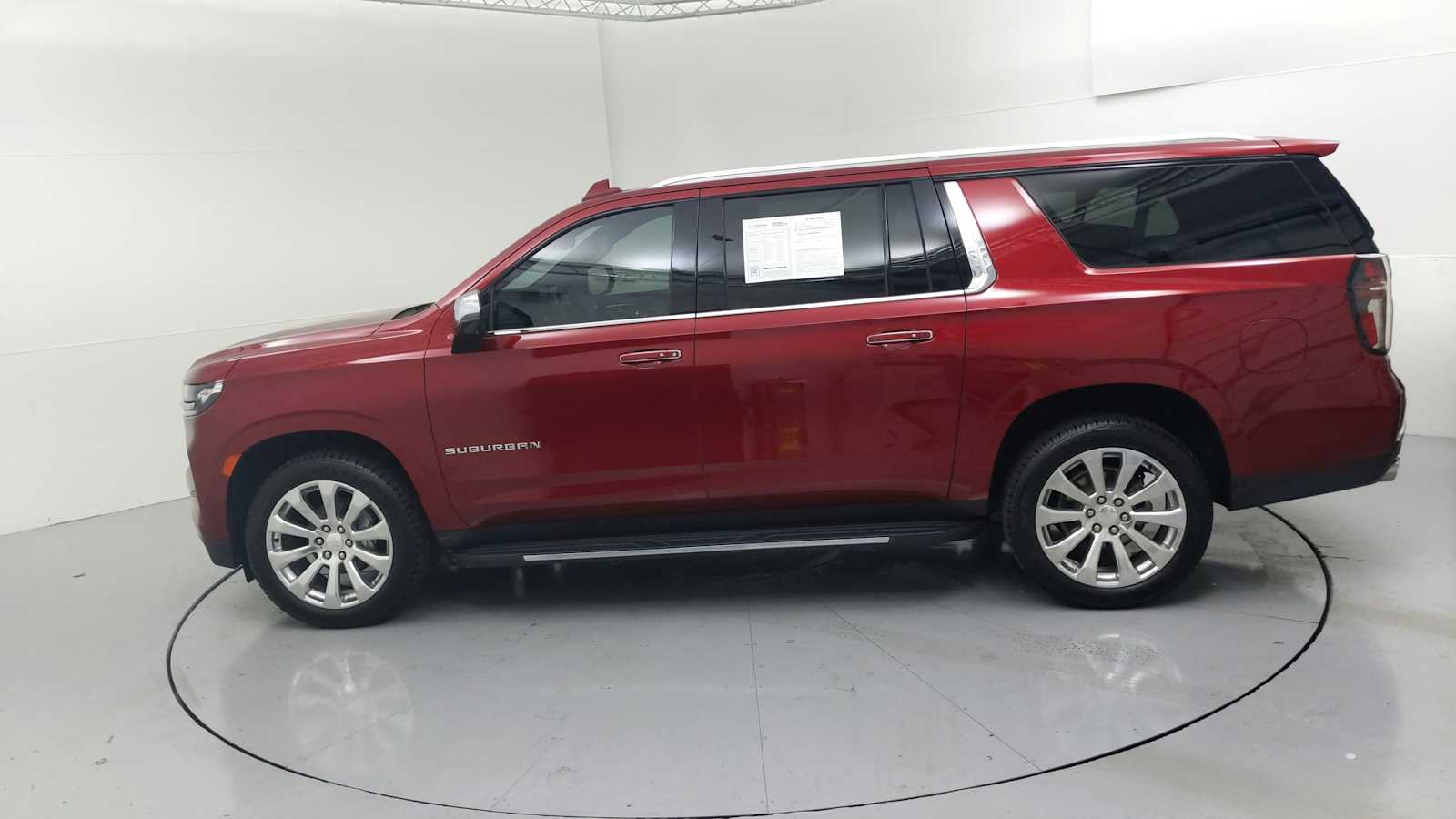 2021 Chevrolet Suburban Premier - 5
