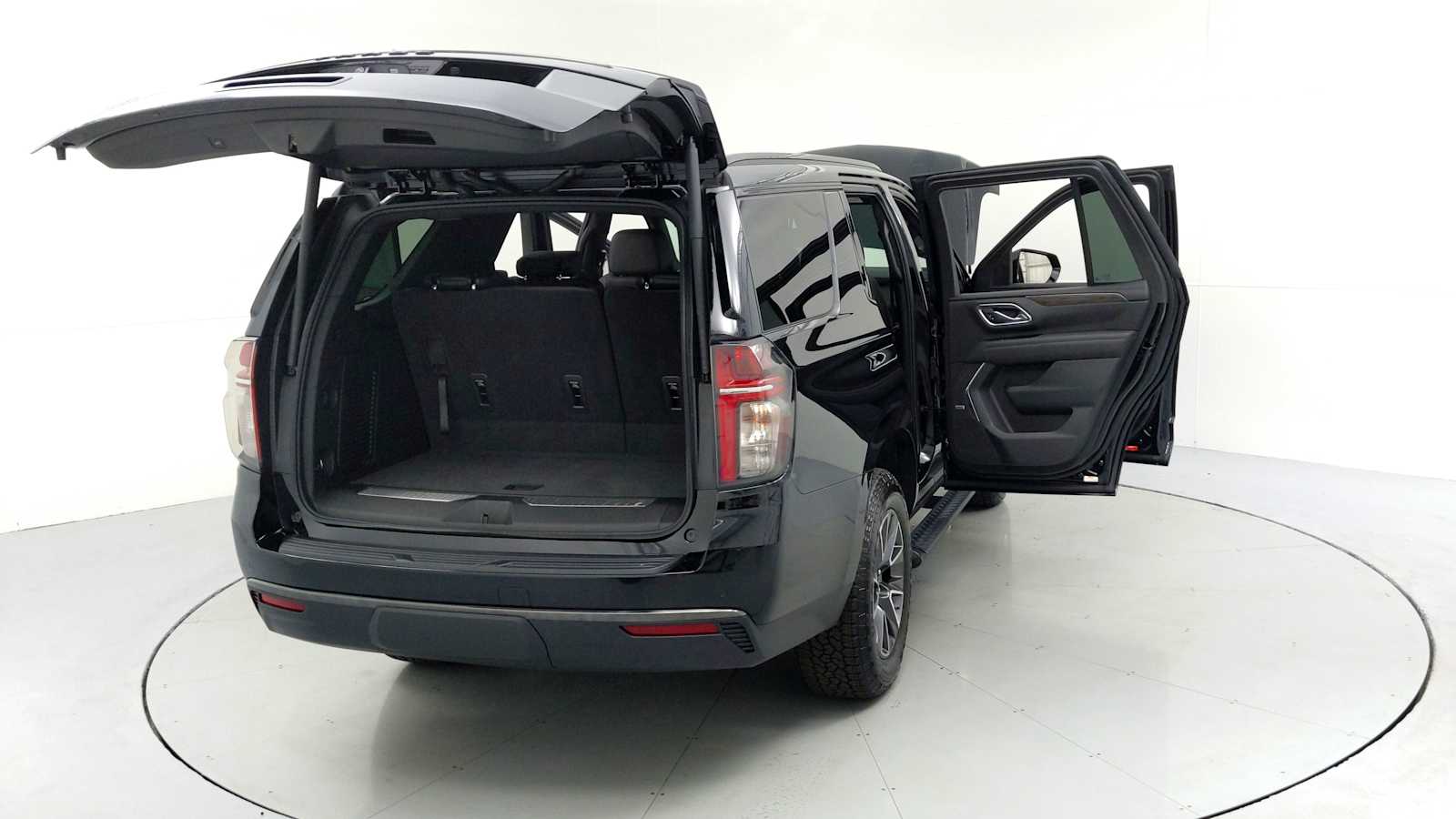 2021 Chevrolet Tahoe Z71 Black at Crews Chevrolet