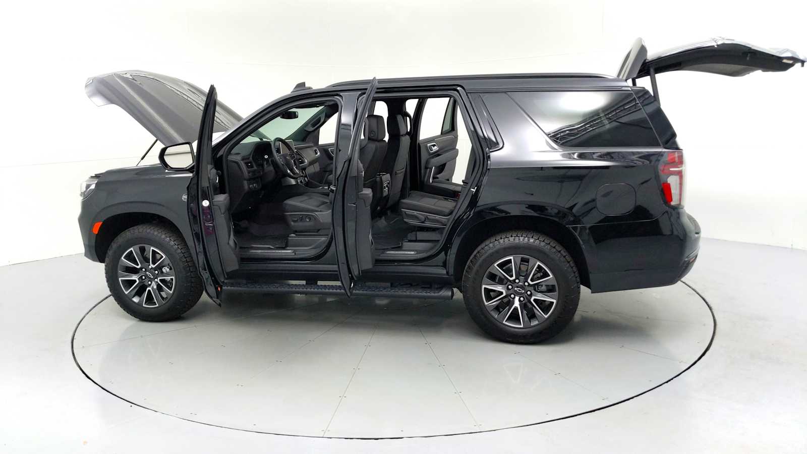 2021 Chevrolet Tahoe Z71 Black at Crews Chevrolet