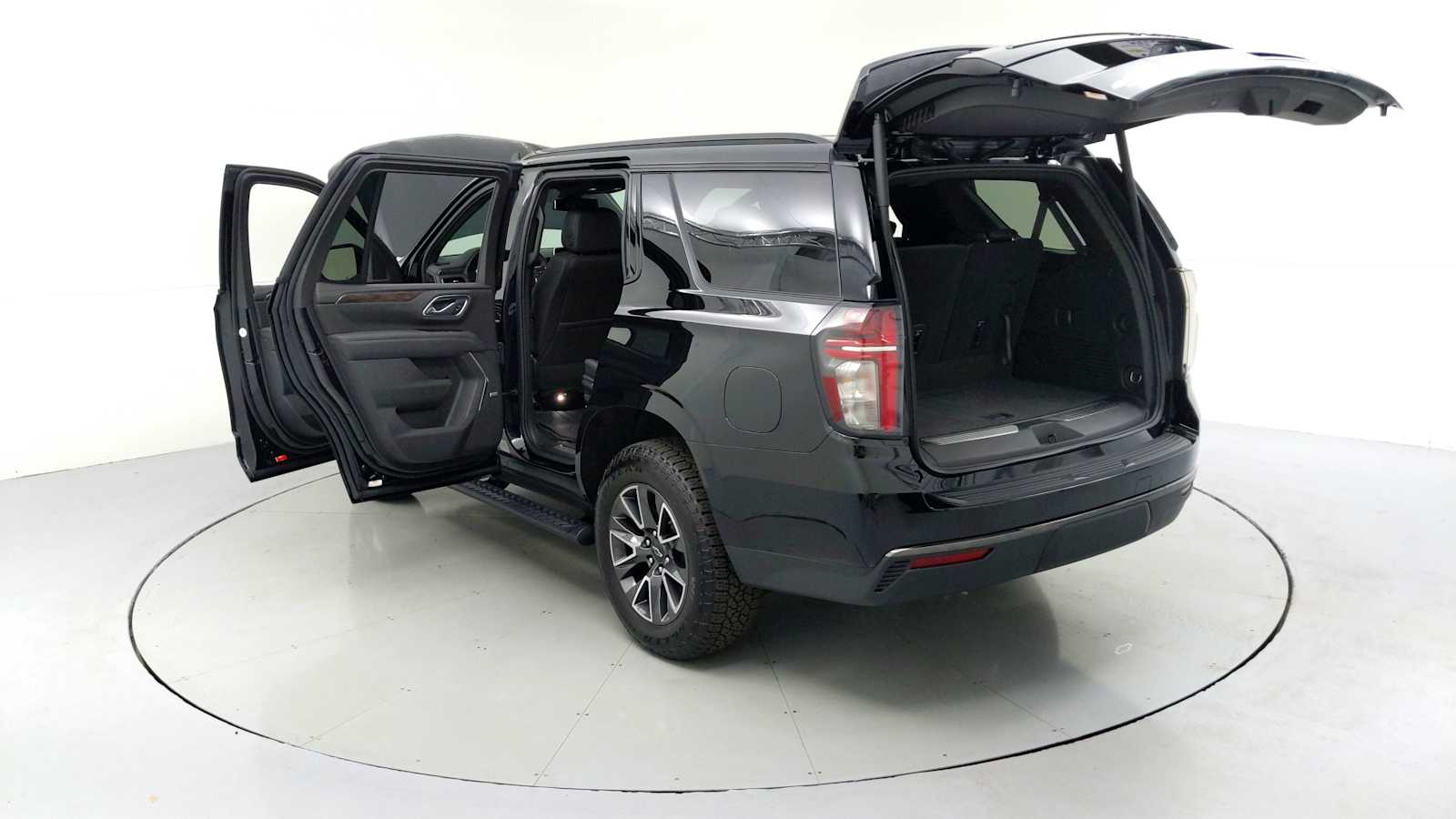 2021 Chevrolet Tahoe Z71 Black at Crews Chevrolet