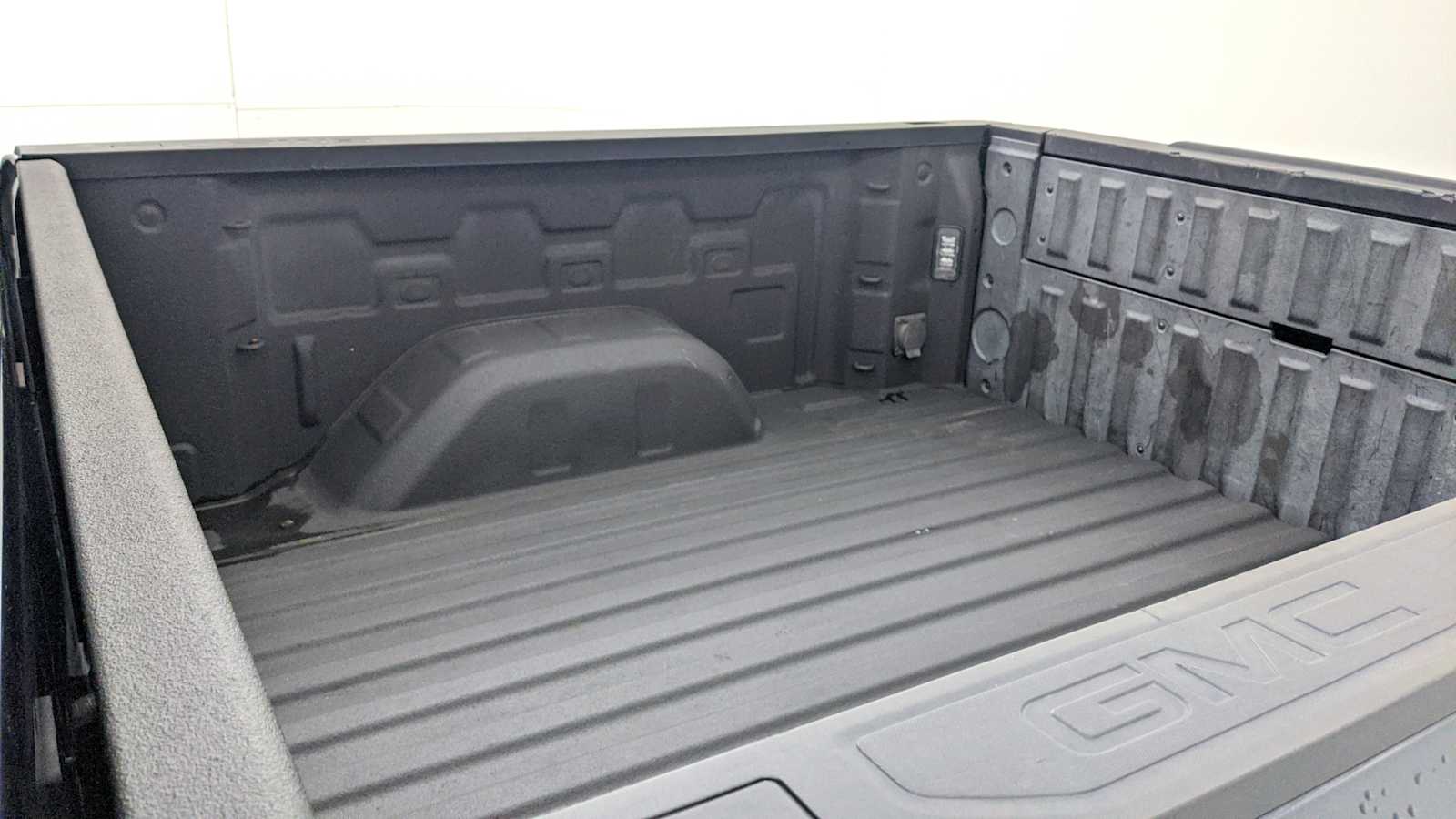2021 GMC Sierra 1500 SLT Dark Sky Metallic at Crews Chevrolet