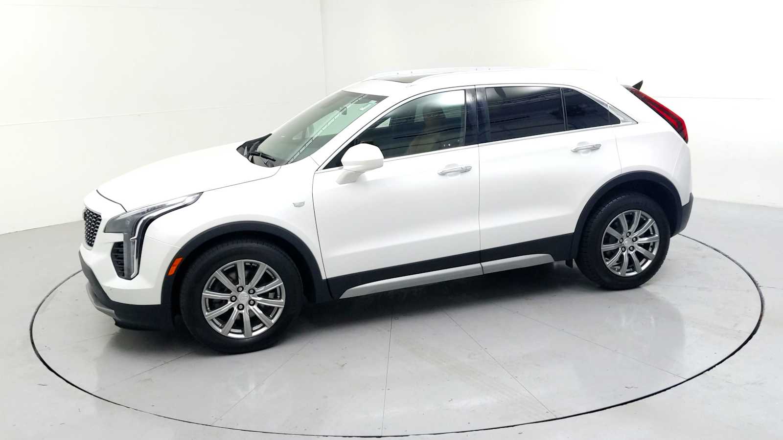 2020 Cadillac XT4 FWD Premium Luxury - 4