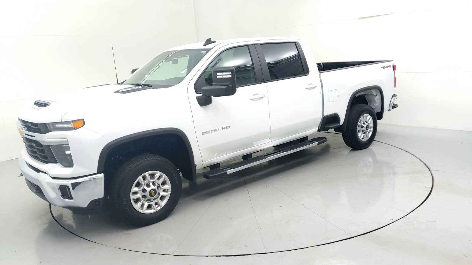 2025 Chevrolet Silverado 2500HD LT - 3