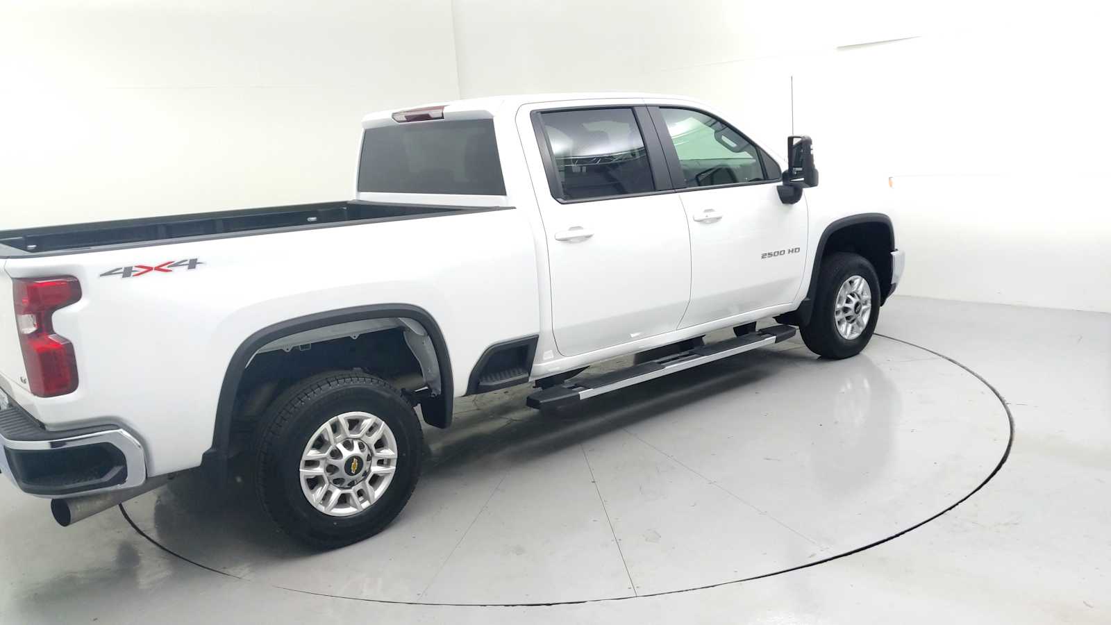 2025 Chevrolet Silverado 2500HD LT - 9