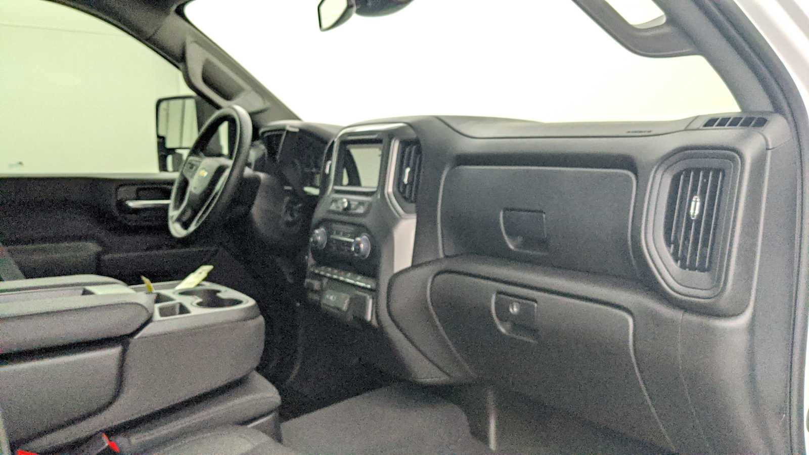 2026 Chevrolet Silverado 2500HD Custom - 9