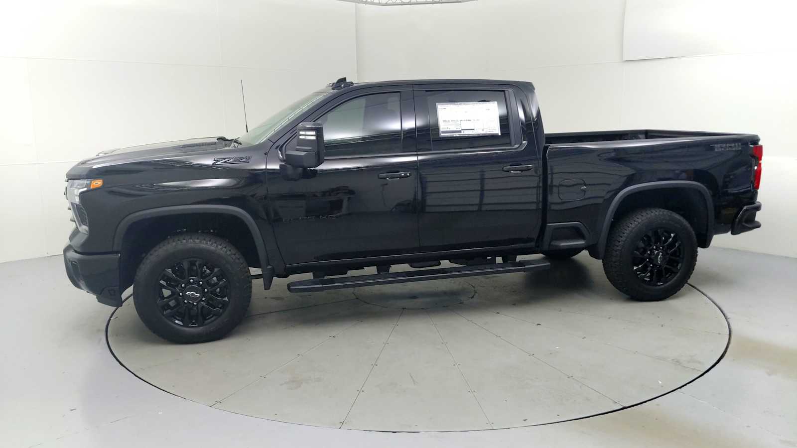 2026 Chevrolet Silverado 2500HD LTZ - 4