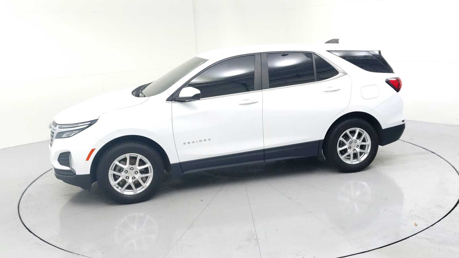 2022 Chevrolet Equinox LT - 4