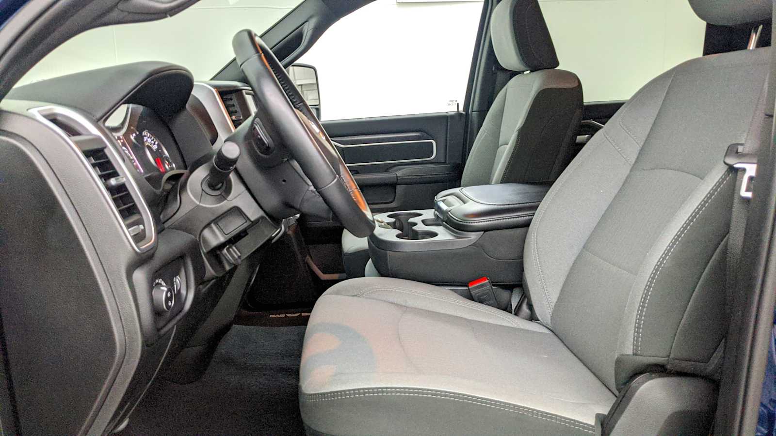 2024 Ram 2500 Big Horn Patriot Blue Pearlcoat at Griffin CDJR