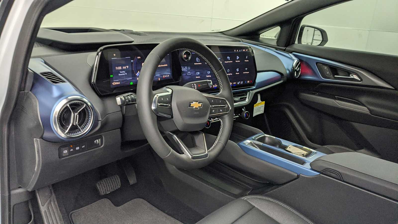 2026 Chevrolet Equinox EV LT2 w/PDE SUMMIT WHT at Crews Chevrolet