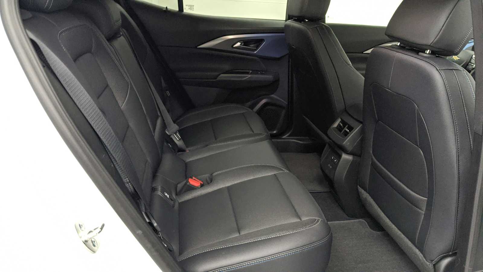 2026 Chevrolet Equinox EV LT2 w/PDE SUMMIT WHT at Crews Chevrolet