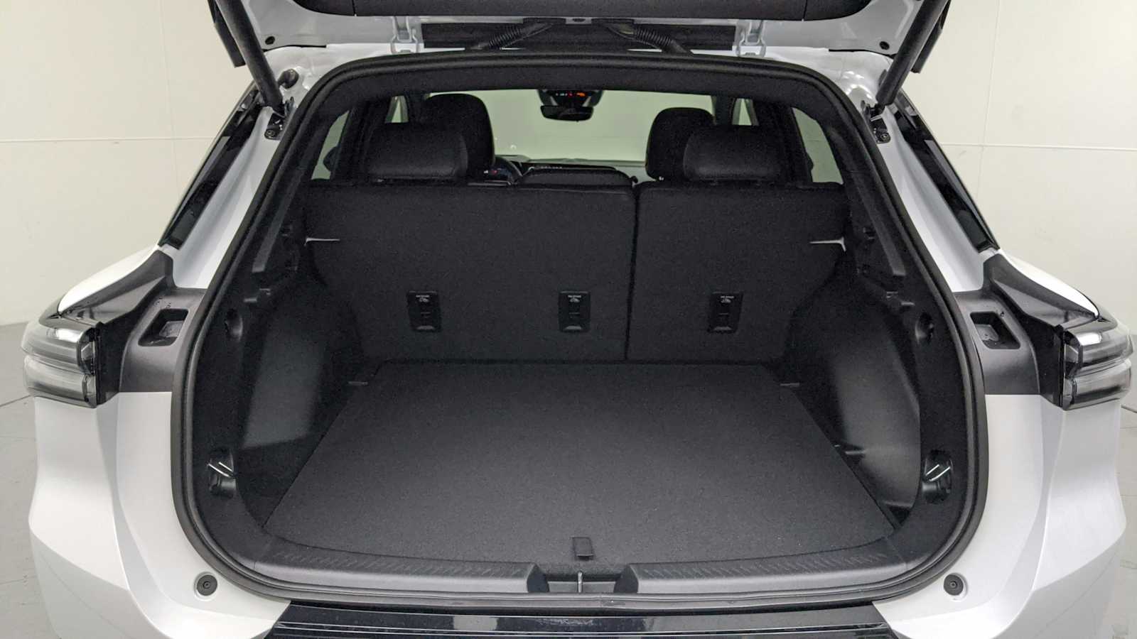 2026 Chevrolet Equinox EV LT2 w/PDE SUMMIT WHT at Crews Chevrolet