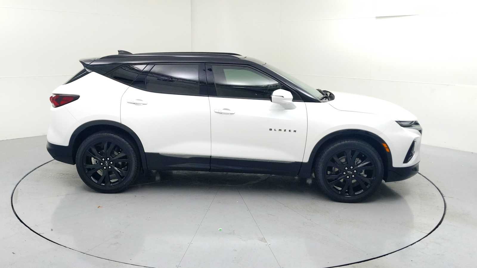 2022 Chevrolet Blazer RS Iridescent Pearl Tricoat at Crews Chevrolet