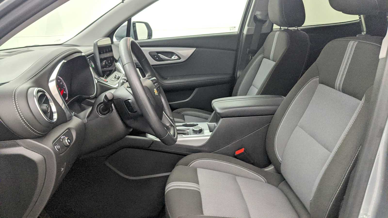 2025 Chevrolet Blazer LT Sterling Gray Metallic at Griffin CDJR