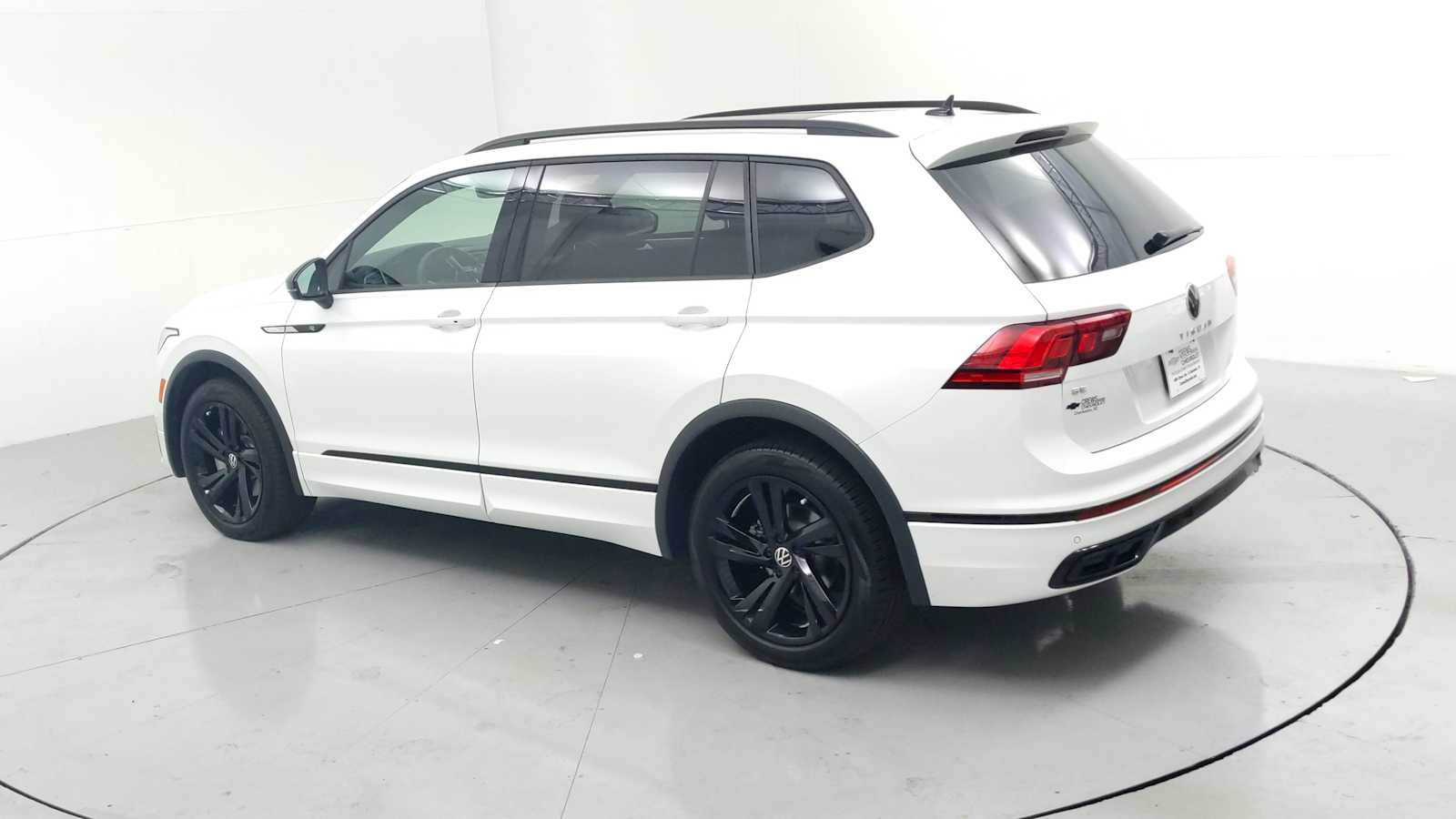 2024 Volkswagen Tiguan SE R-Line Black - 6