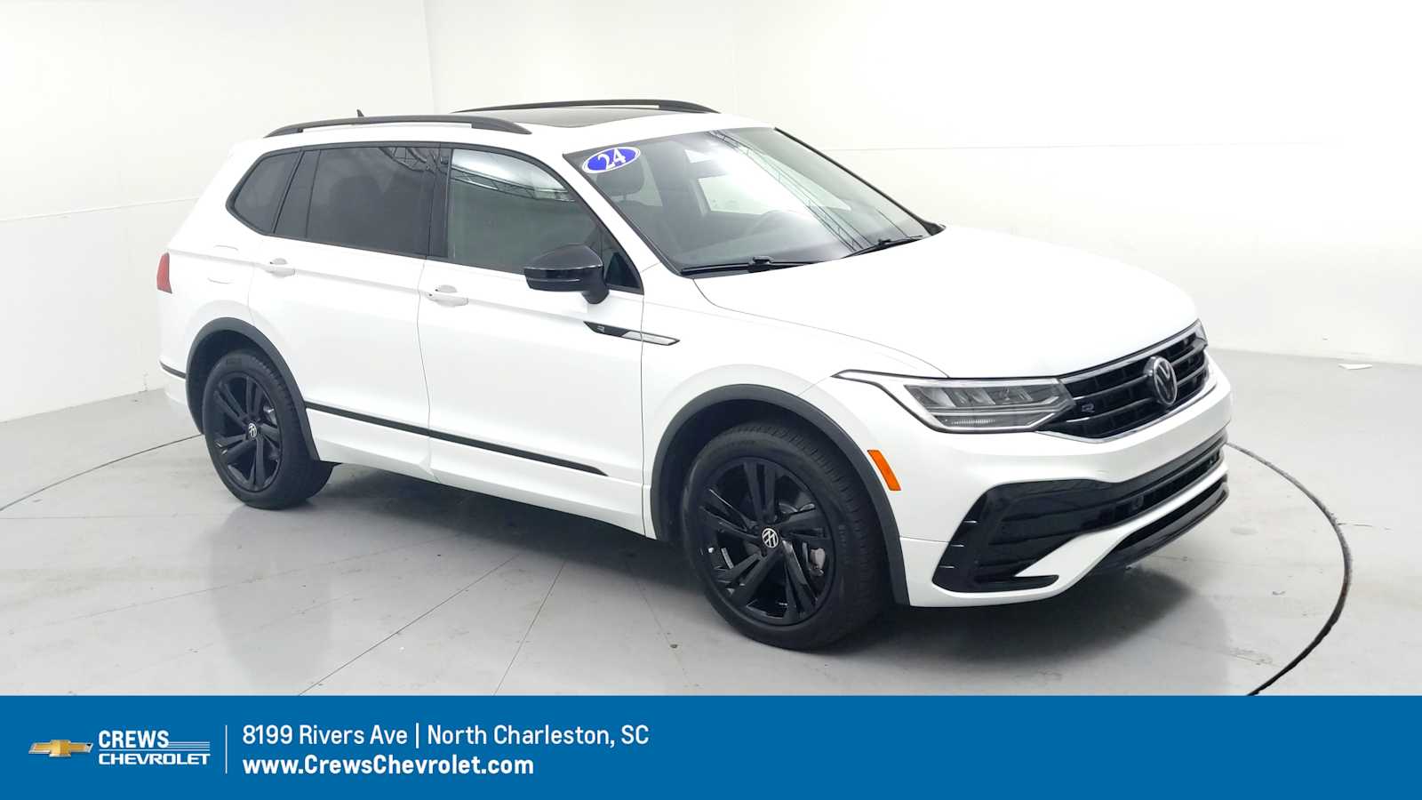 2024 Volkswagen Tiguan SE R-Line Black - 0