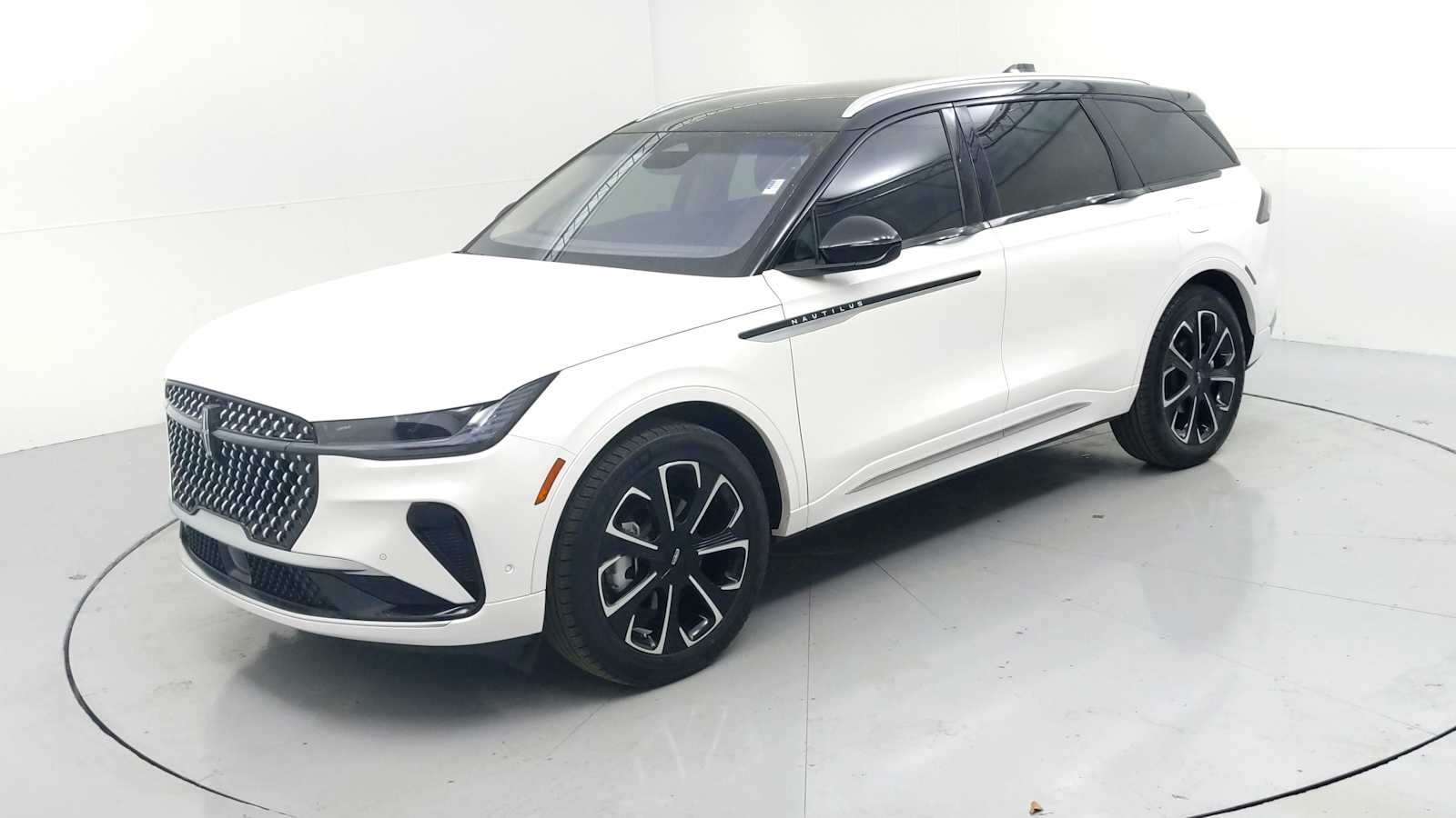 2024 Lincoln Nautilus Reserve - 3