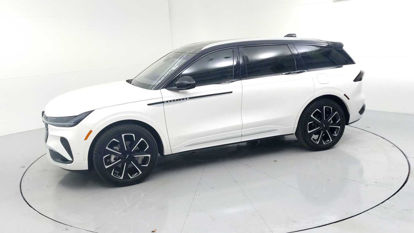 2024 Lincoln Nautilus Reserve - 4