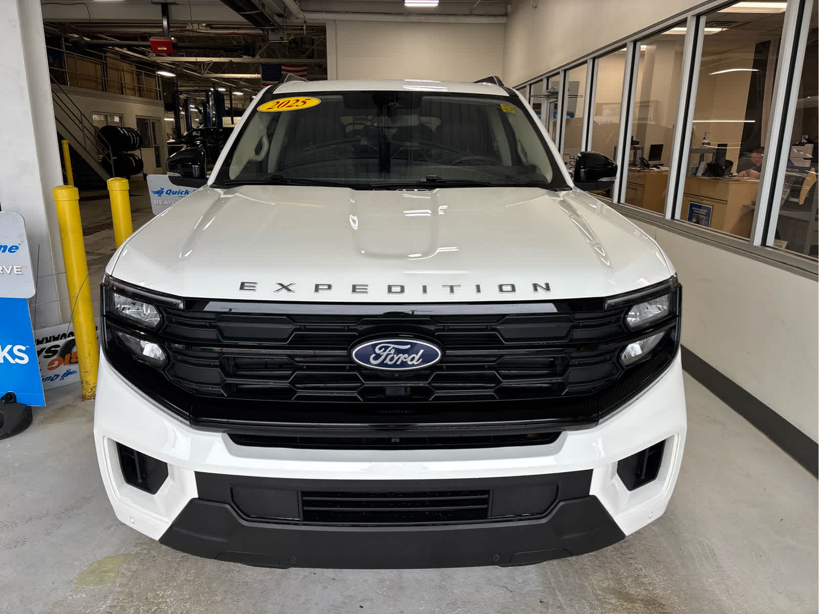 View vehicle photo 3