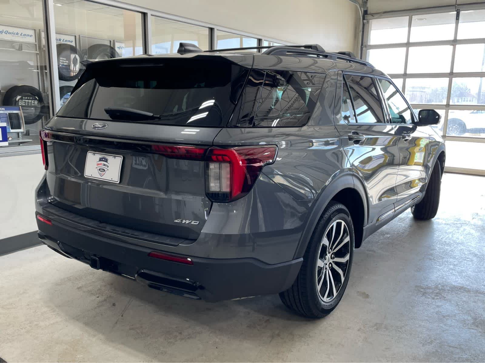 View vehicle photo 7