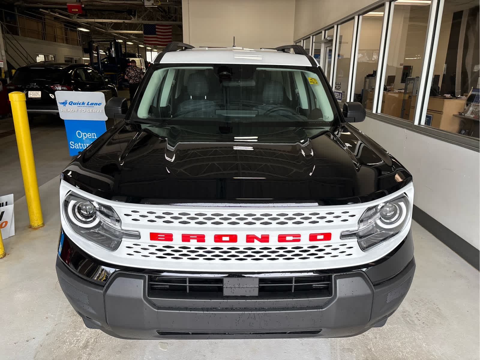 View vehicle photo 4