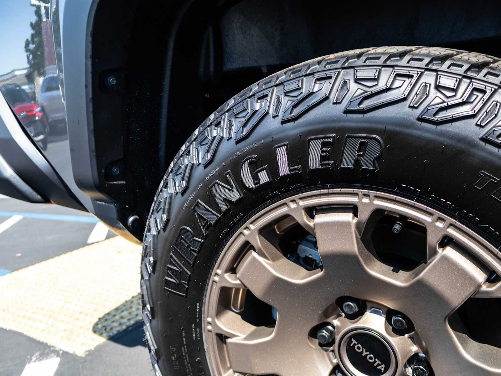 2025 Toyota Tacoma Trailhunter Double Cab photo 8