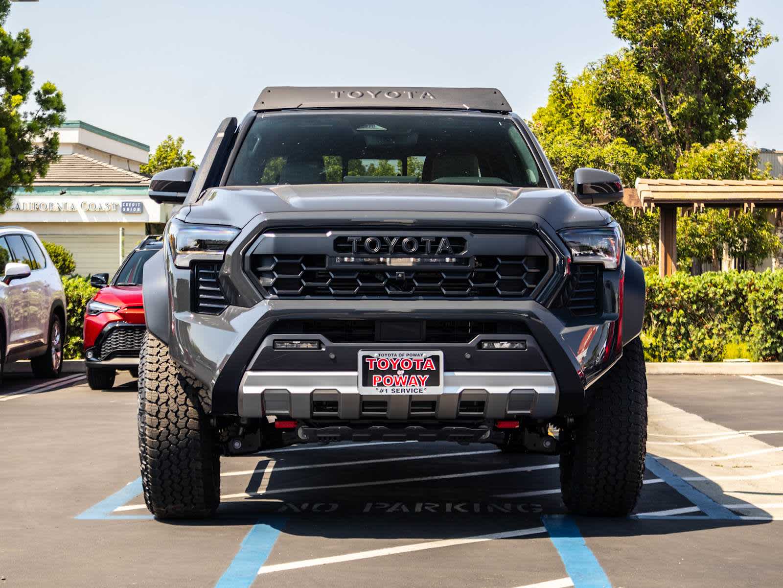 2025 Toyota Tacoma Trailhunter Double Cab photo 2
