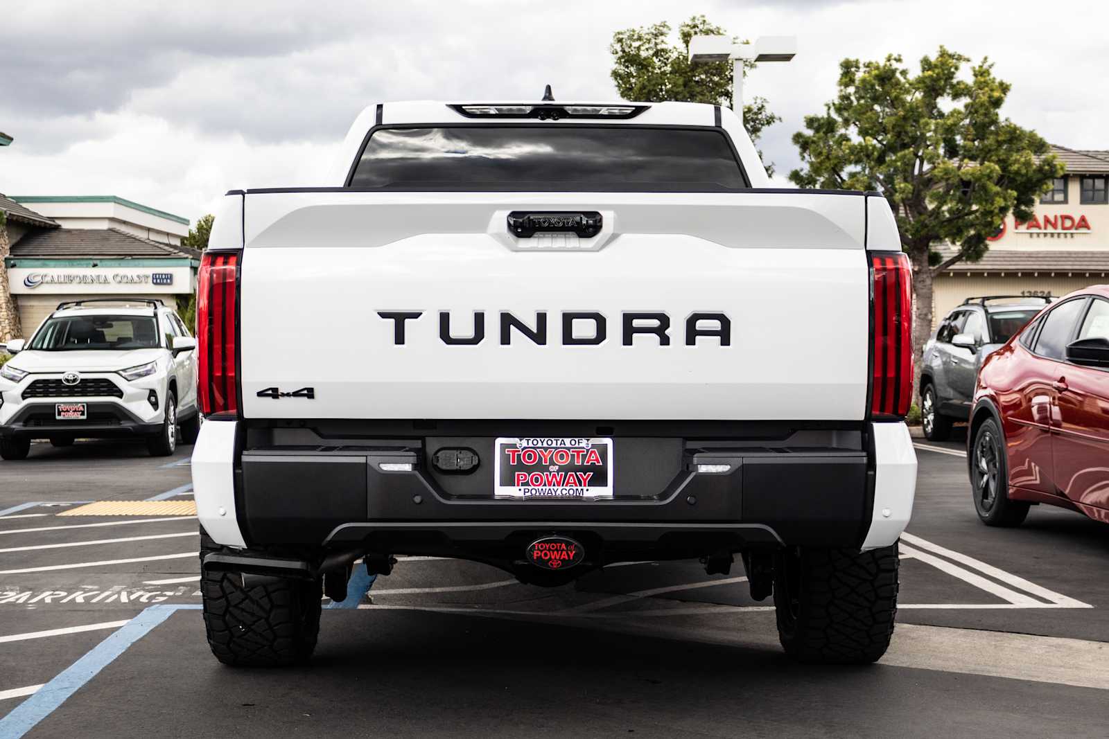 2026 Toyota Tundra Limited CrewMax photo 4