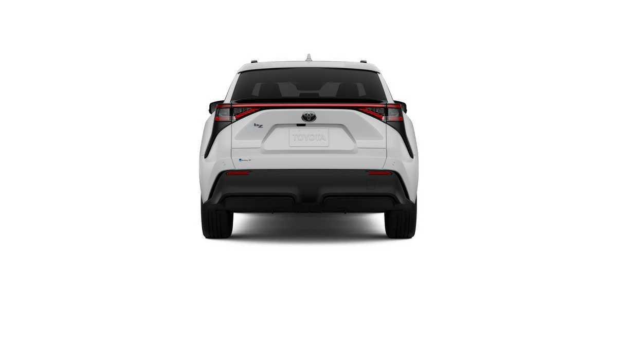 New 2026 Wind Chill Pearl Toyota XLE Plus image 10