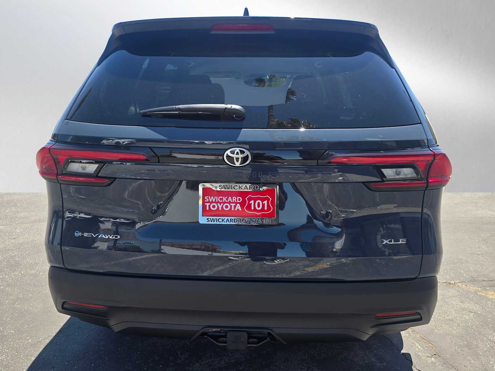 View vehicle photo 3
