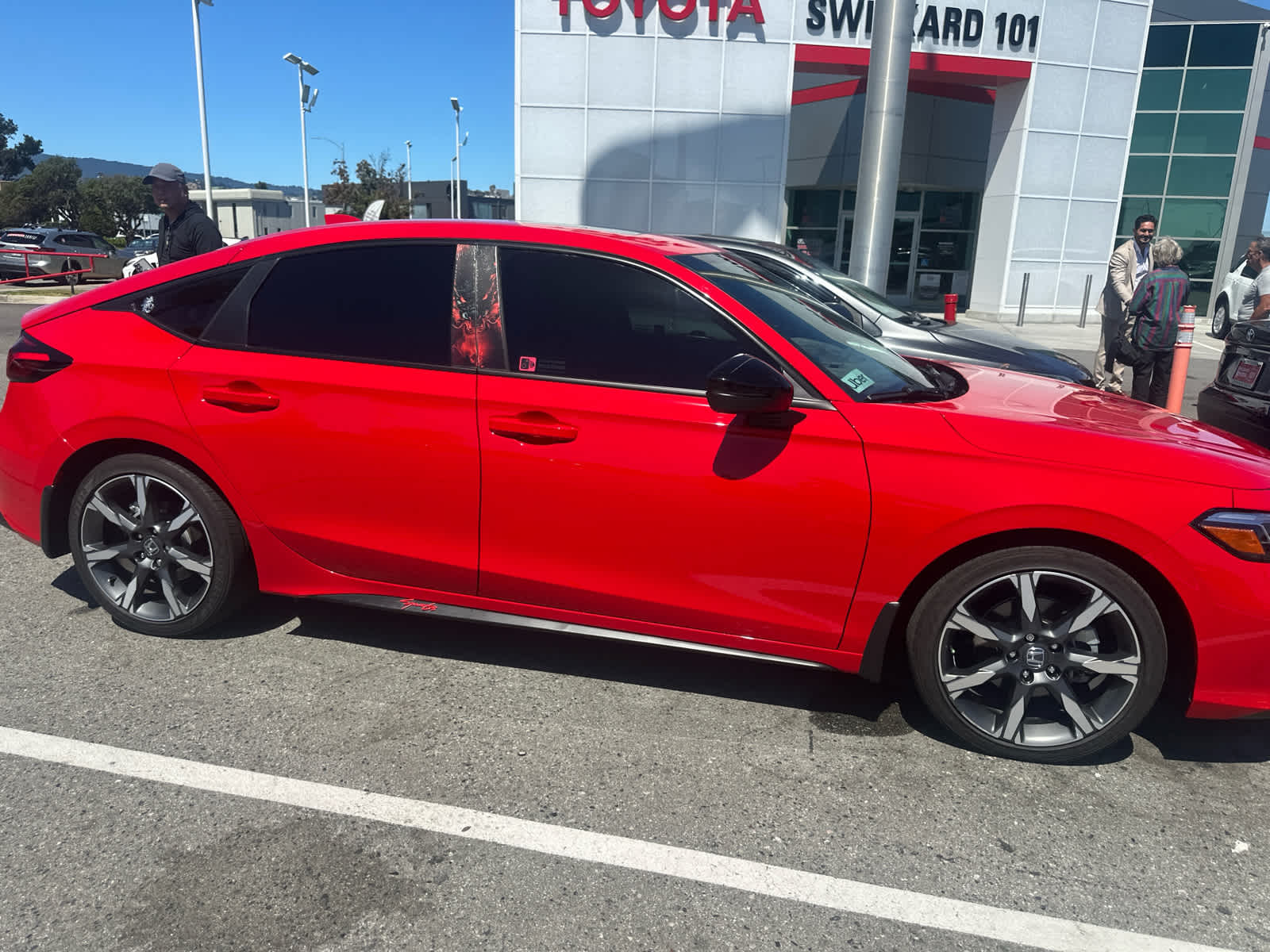 View vehicle photo 4