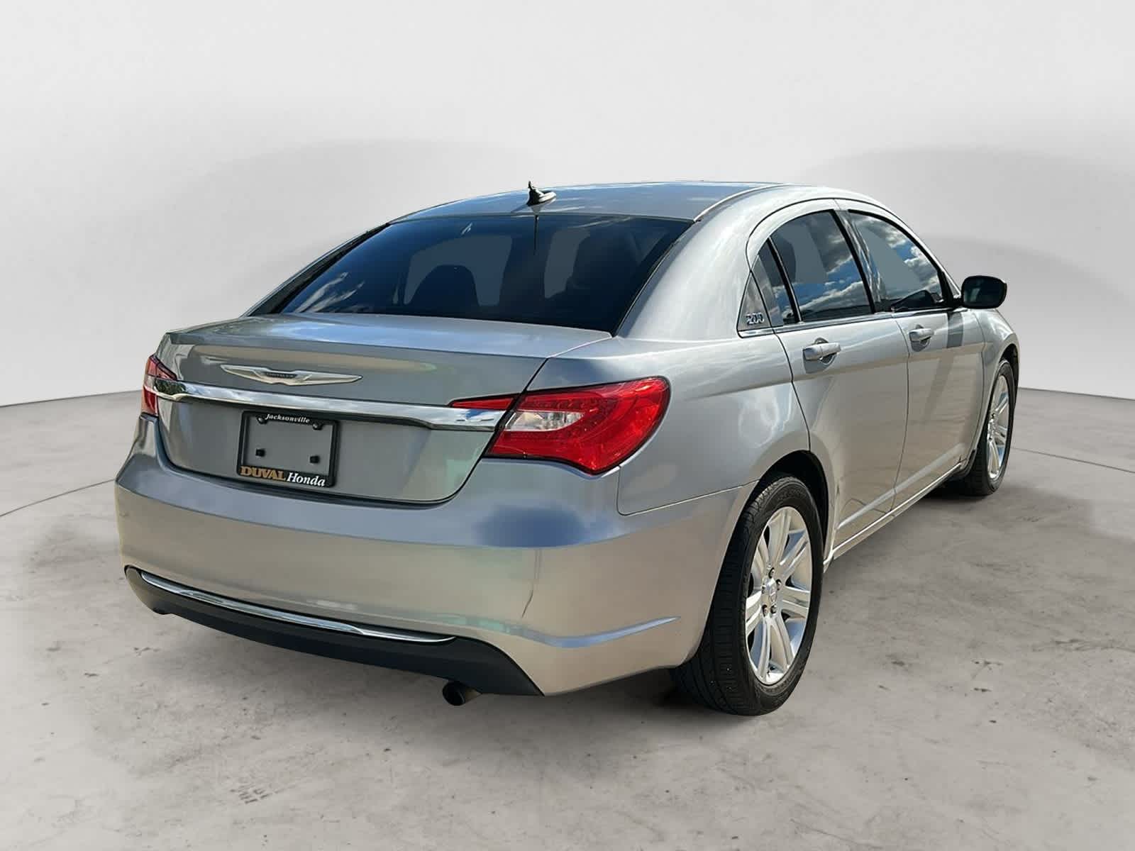 2014 Chrysler 200 Touring 10