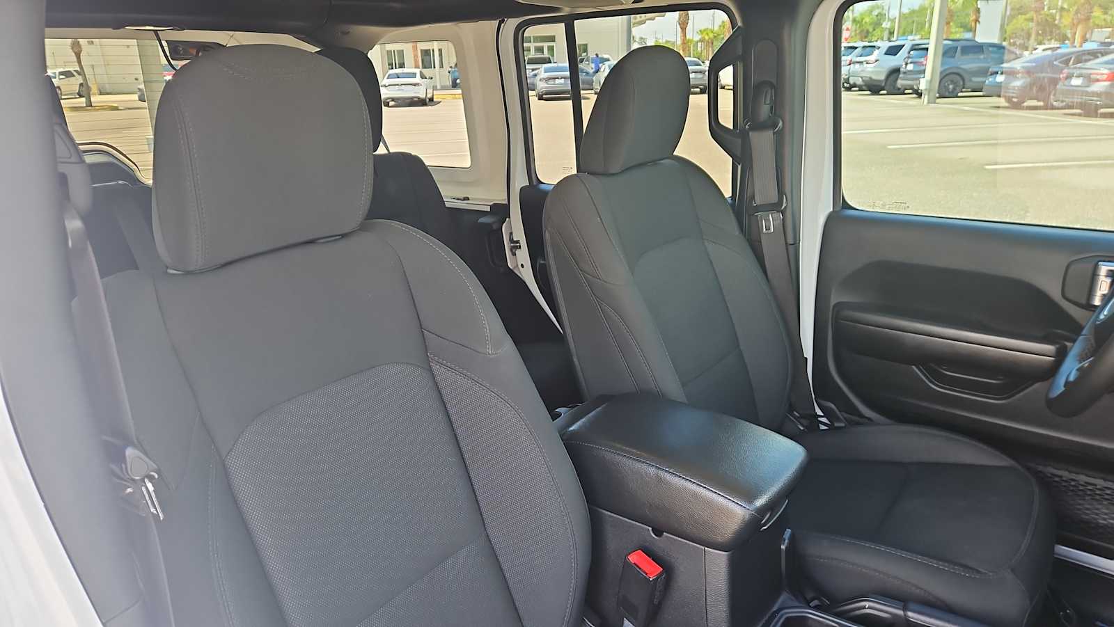 2021 Jeep Wrangler Unlimited Sport S - Photo 25