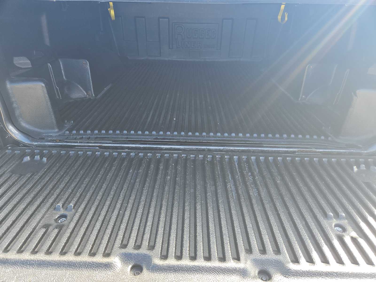 2019 Ram 1500 Laramie 4x4 Crew Cab 57 Box 21