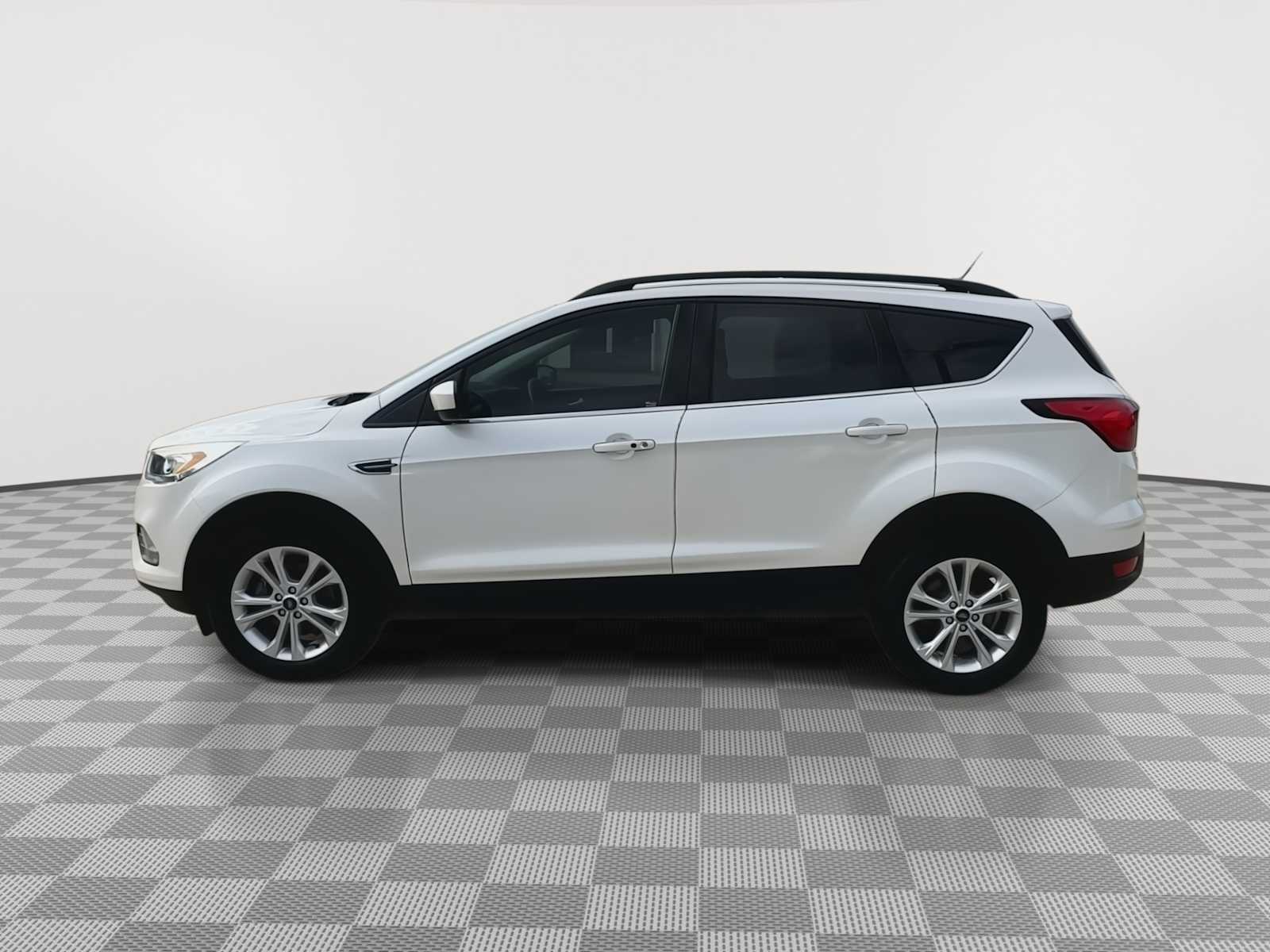 2019 Ford Escape SEL 5