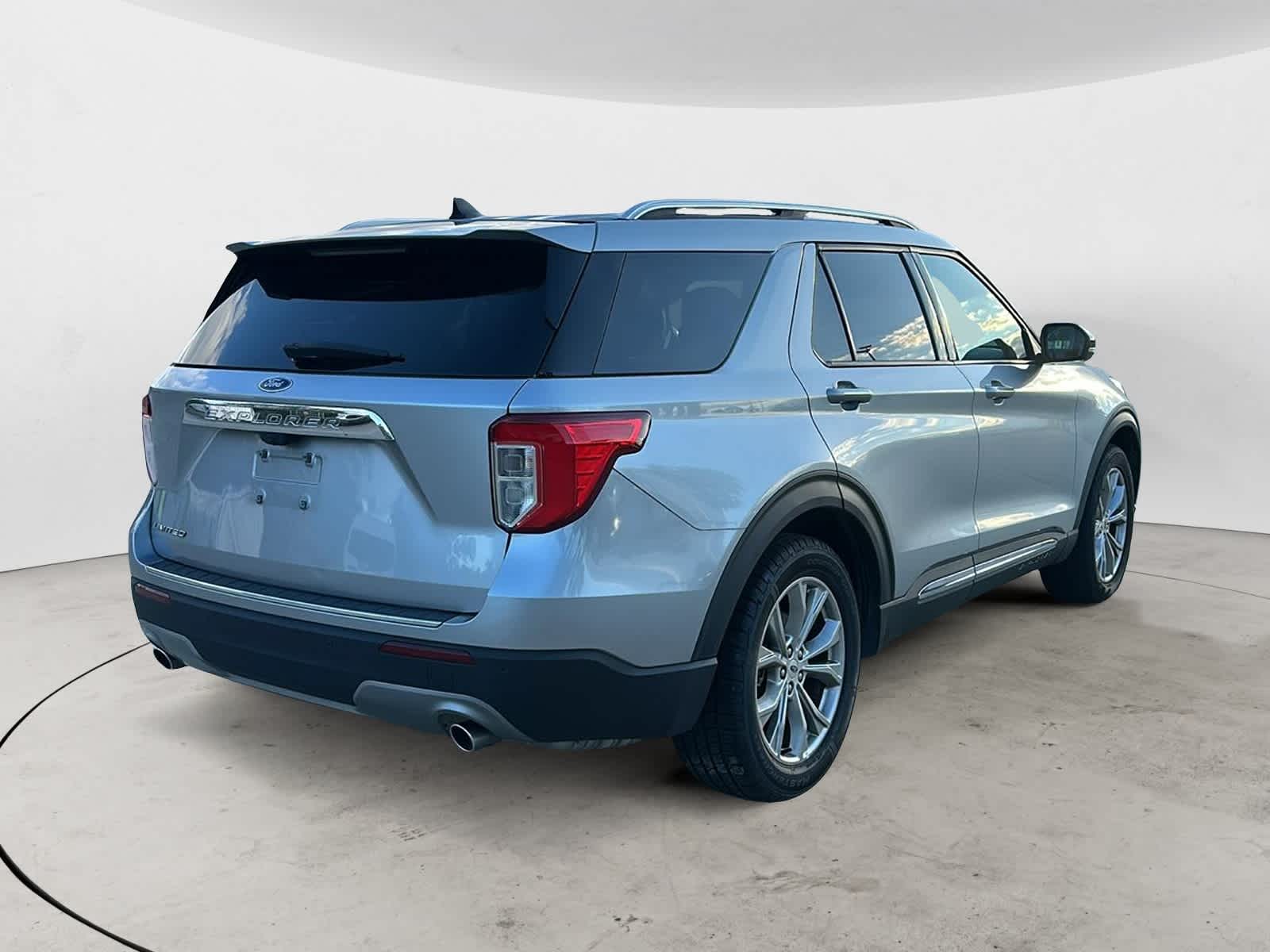 2022 Ford Explorer Limited 5