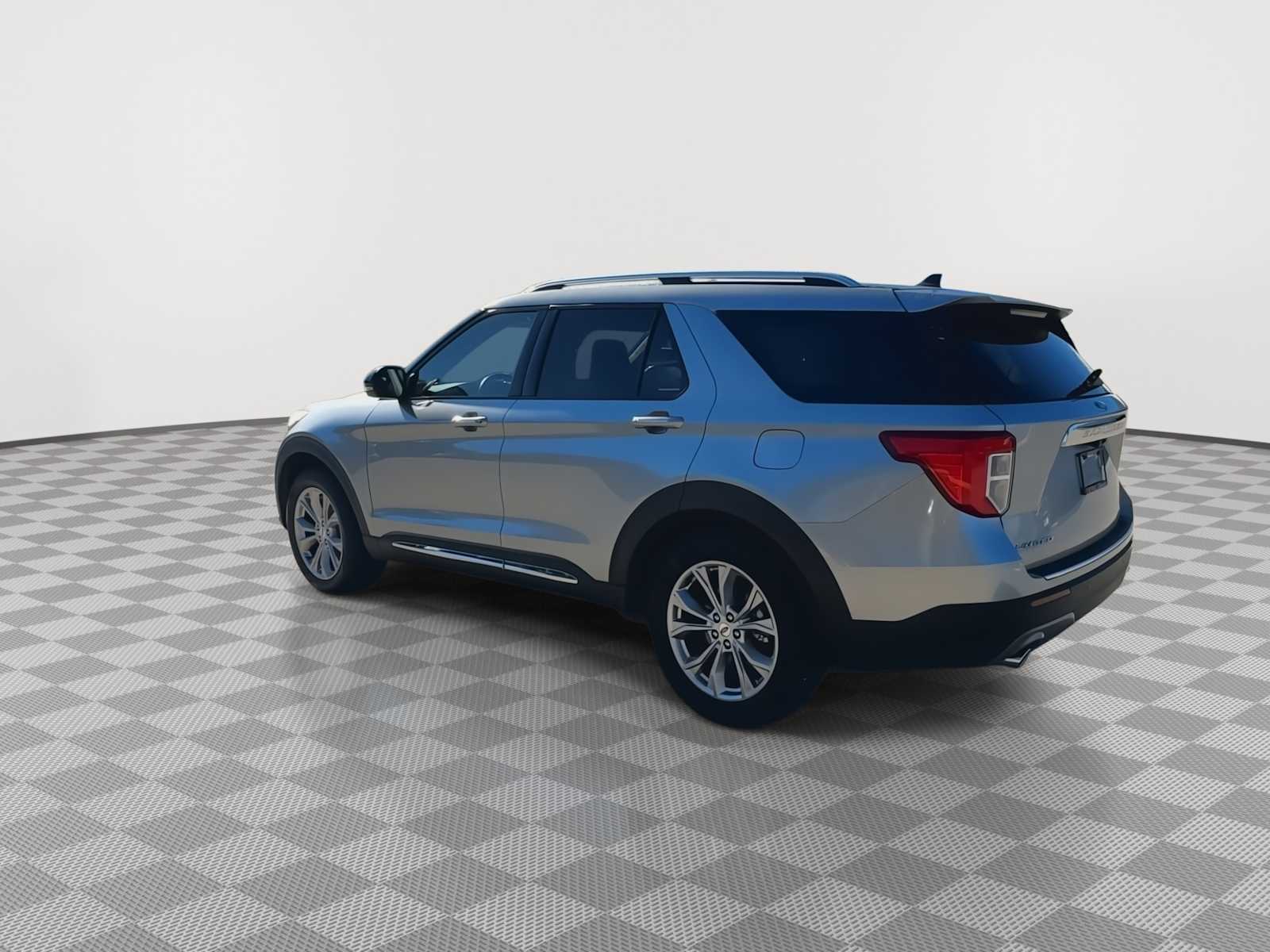 2022 Ford Explorer Limited 11