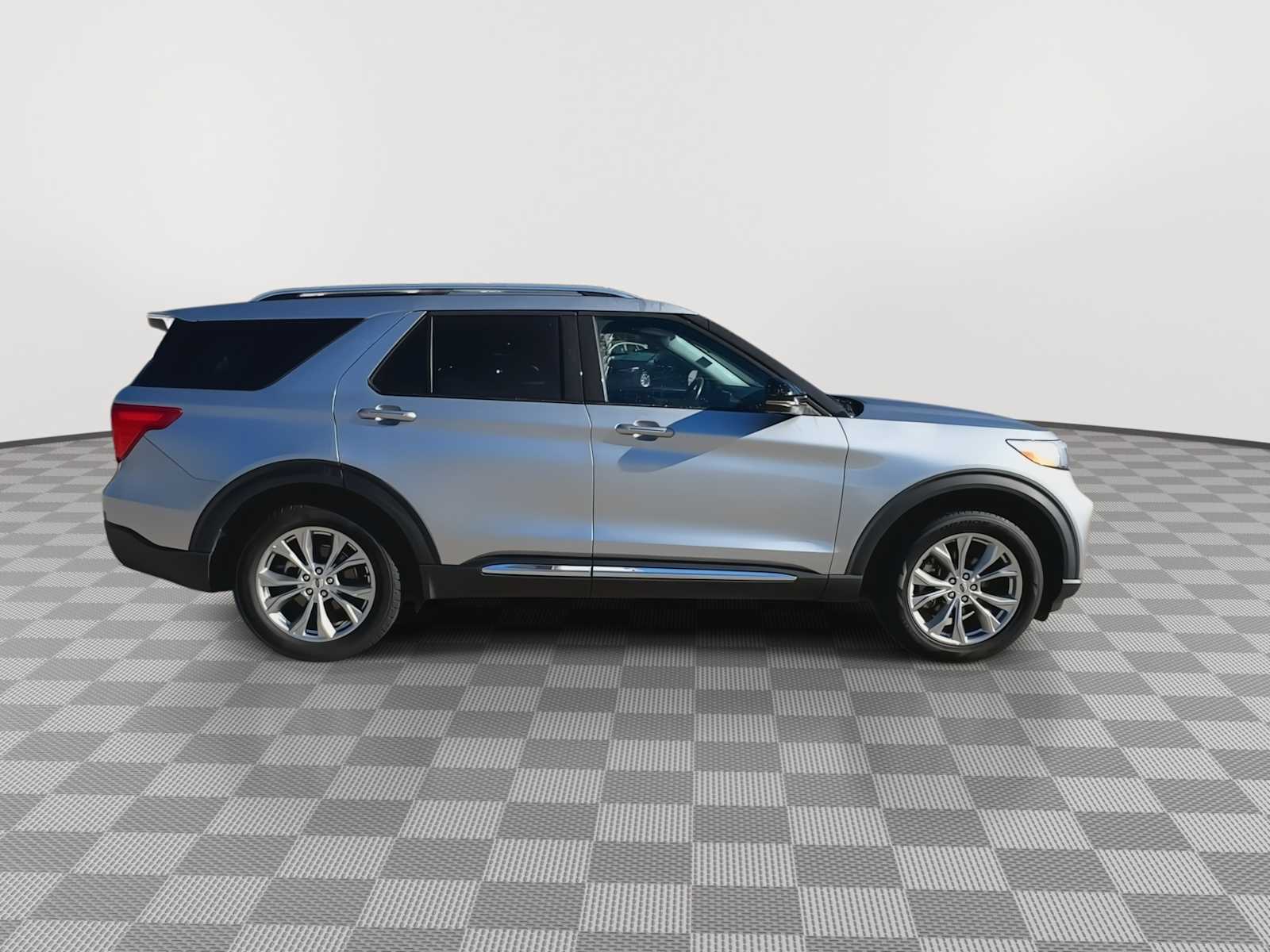 2022 Ford Explorer Limited 18