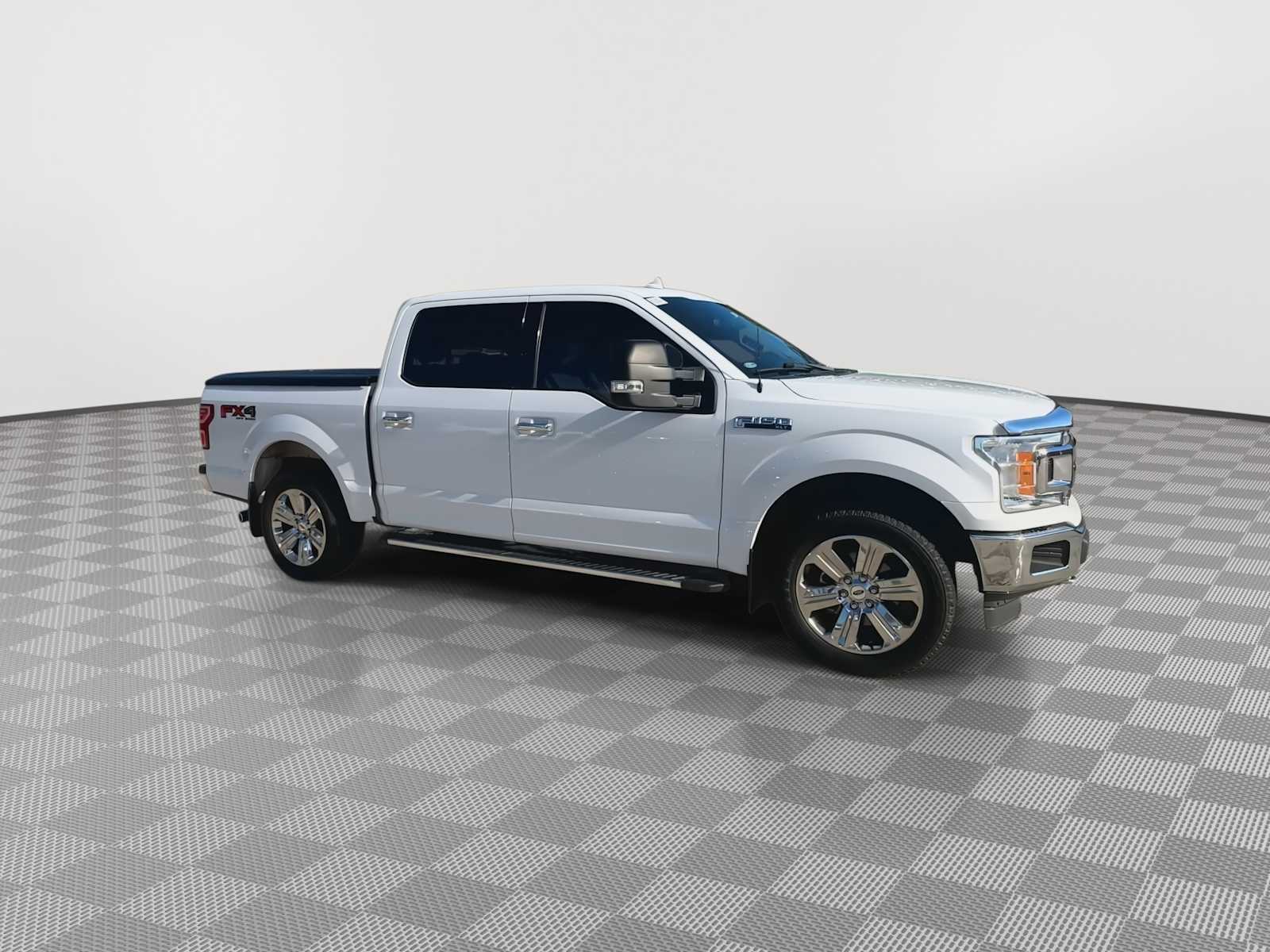 2018 Ford F-150 XLT 2