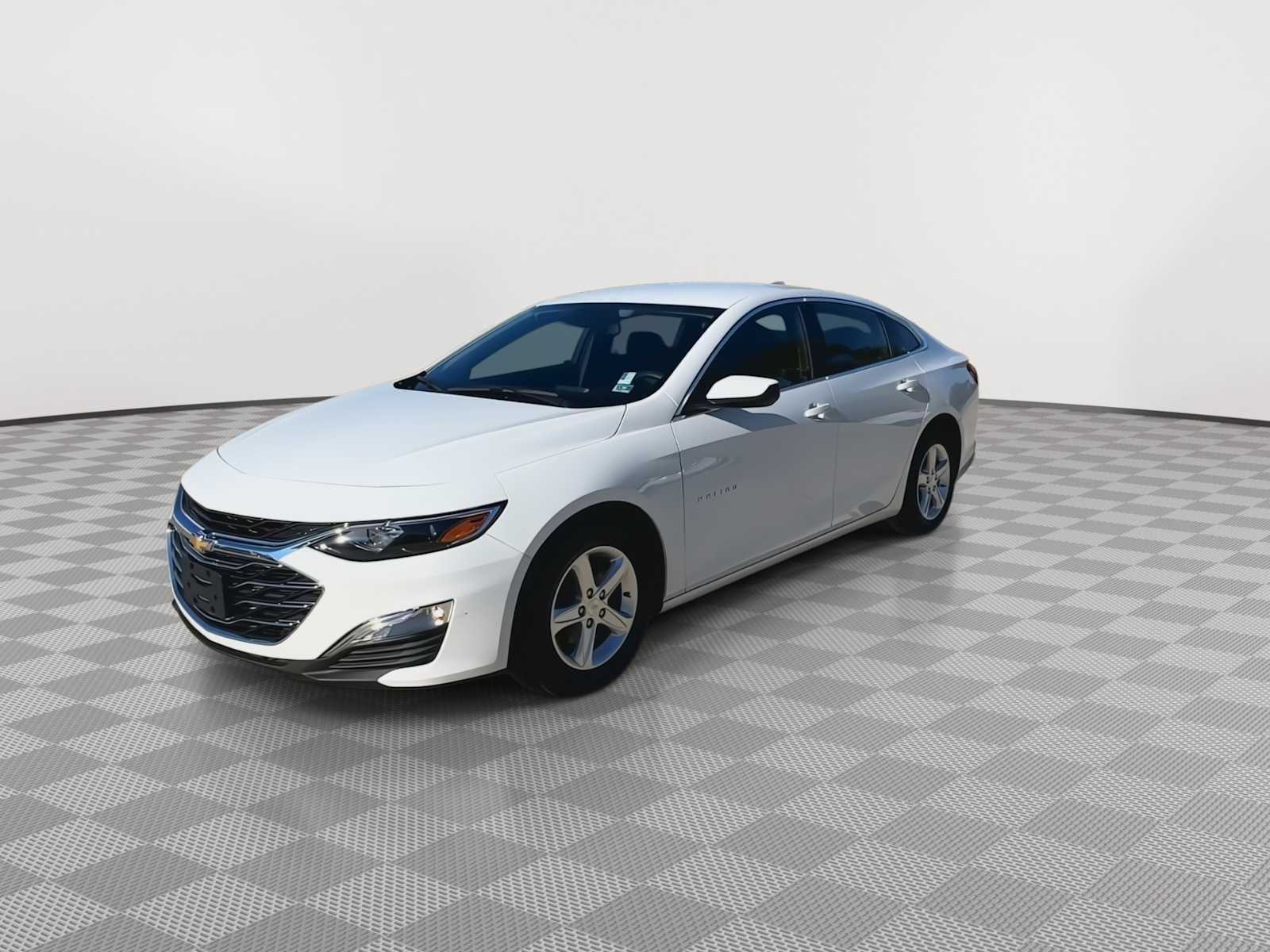 2022 Chevrolet Malibu LS 4