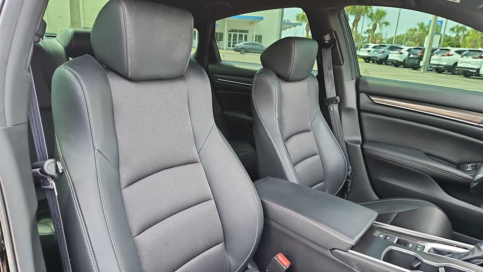 2022 Honda Accord Sport - Photo 25