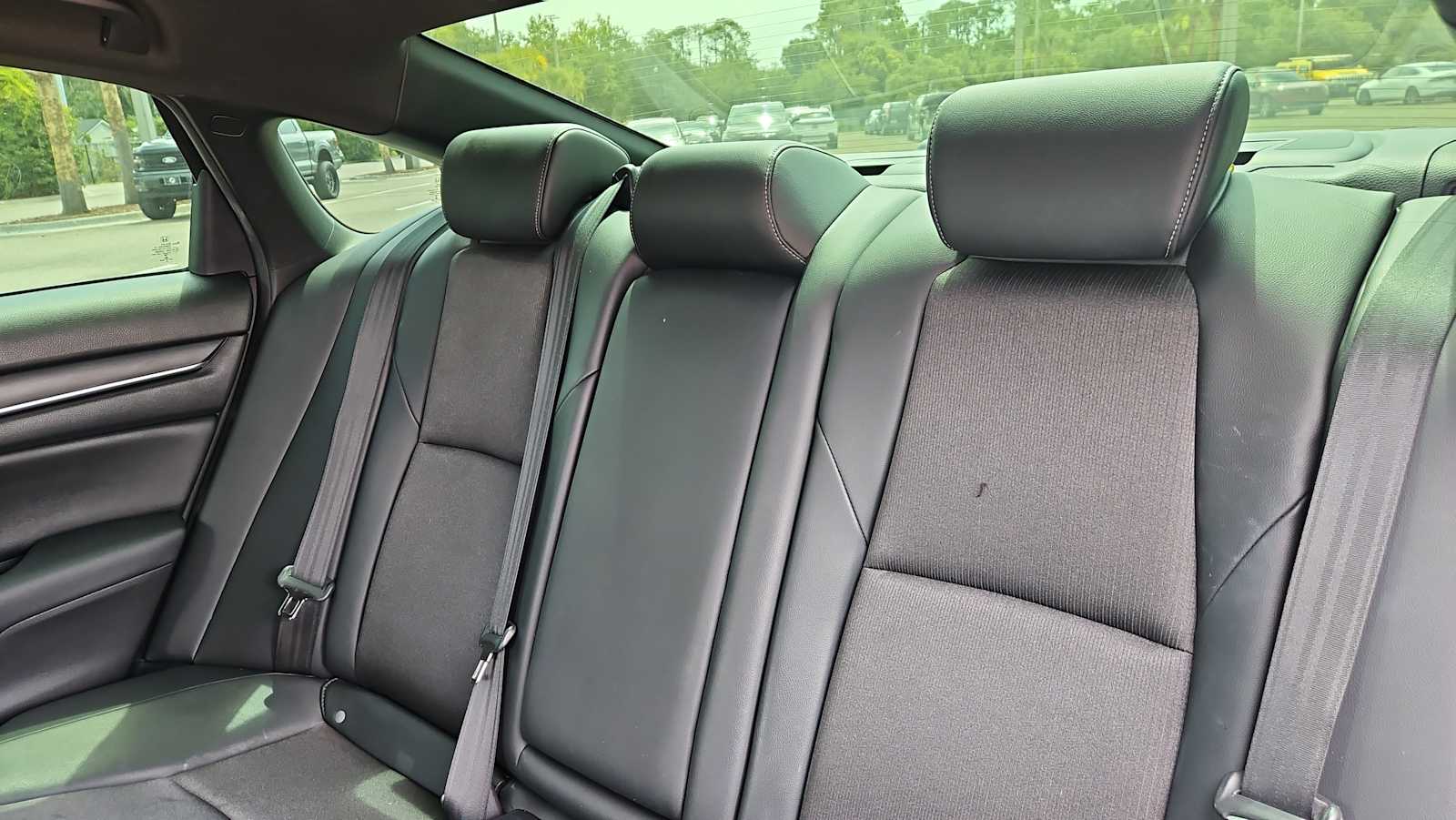 2022 Honda Accord Sport - Photo 24