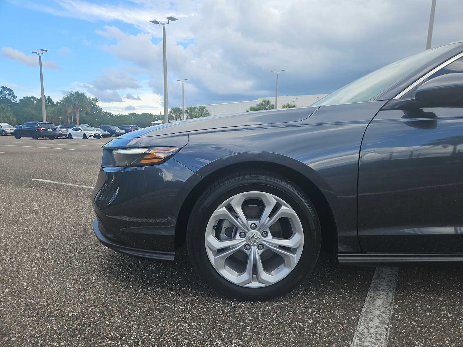 2025 Honda Accord LX - Photo 16