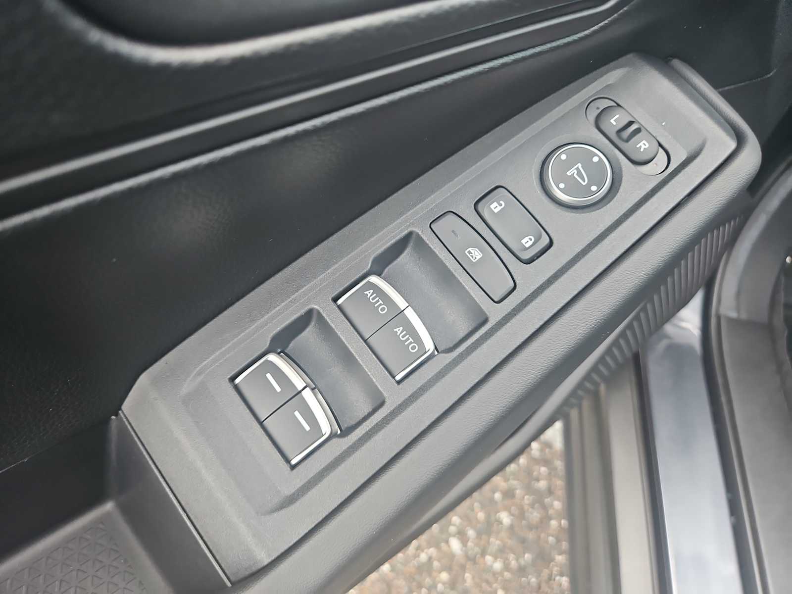 2025 Honda Accord LX - Photo 13