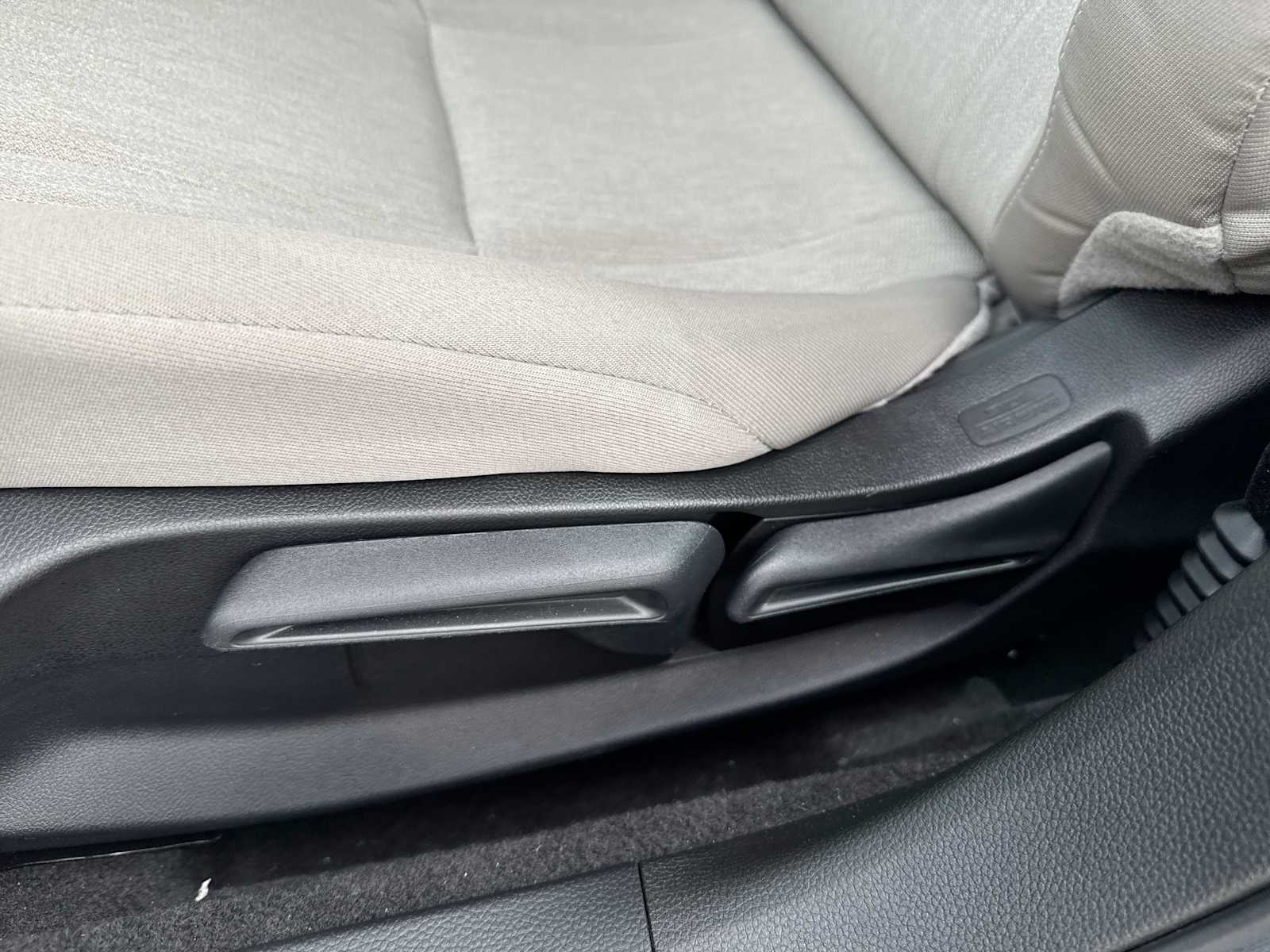 2025 Honda Accord LX - Photo 14