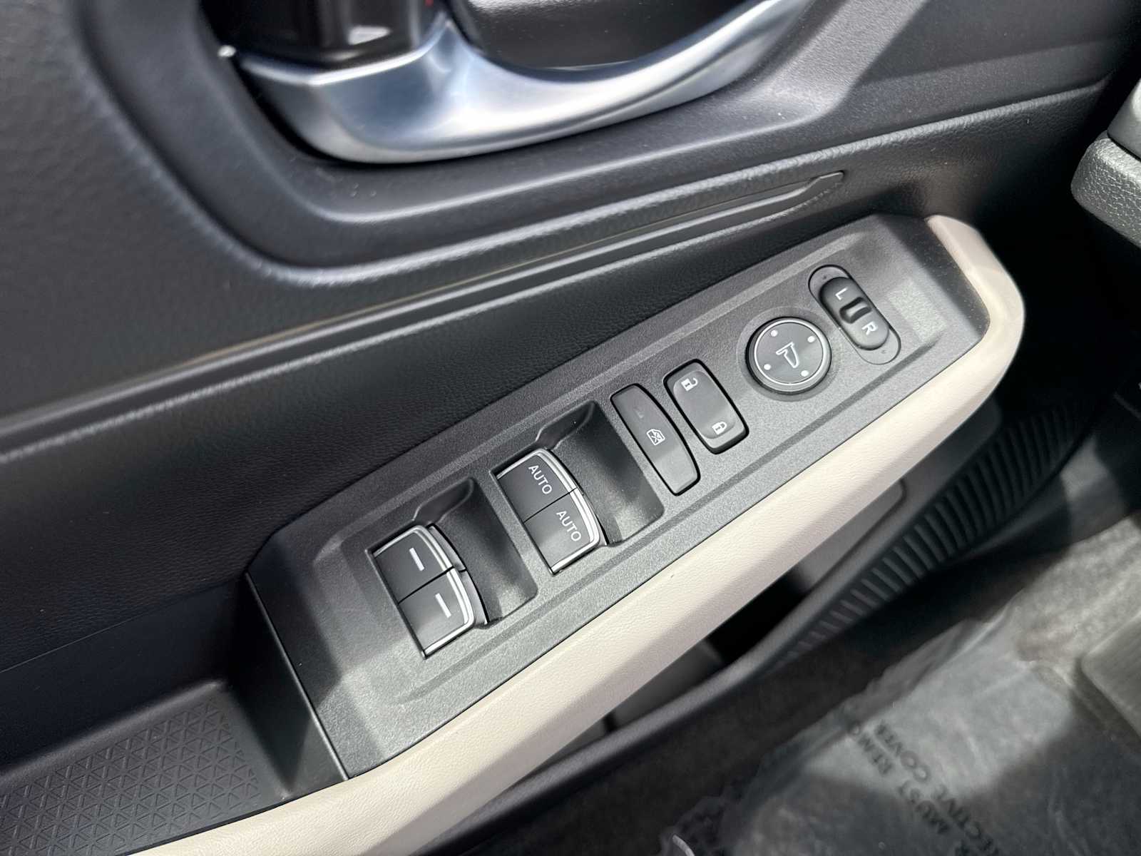 2025 Honda Accord LX - Photo 15