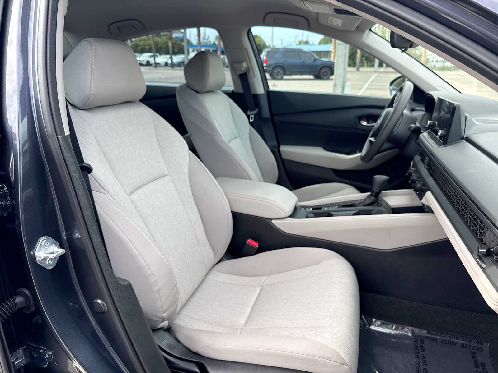 2025 Honda Accord LX - Photo 24