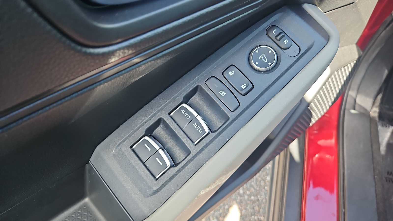 2025 Honda Accord LX - Photo 15